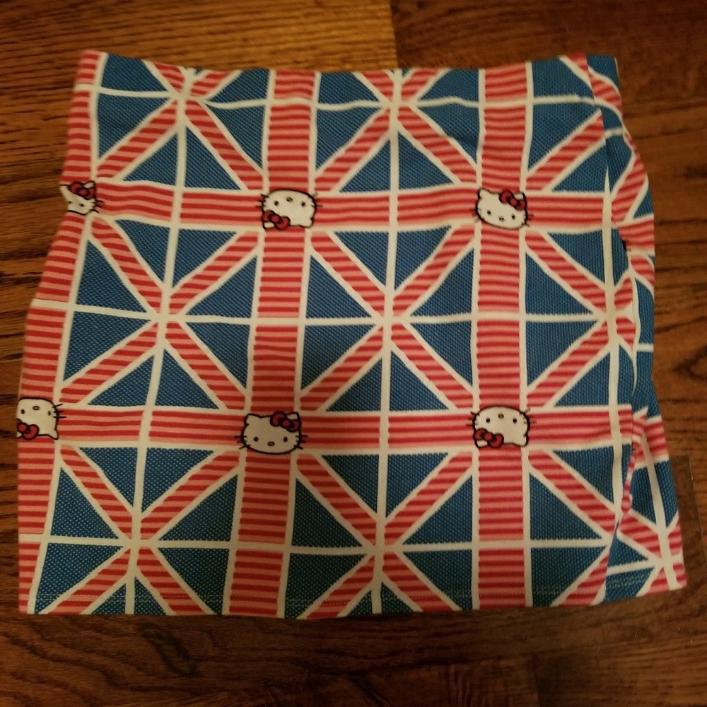 ***SOLD***Hello Kitty British flag mini skirt M
